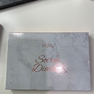 Pur  eyeshadow palette